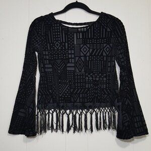 Monteau bell sleeve velvet top black size L